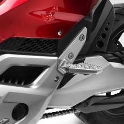 R-0942 : Reposapies para pasajero DPM Honda Forza 750