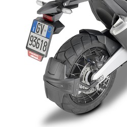 RM1156KIT + RM02 : Givi RM02 Off-set Rear Mudguard Kit Honda Forza 750